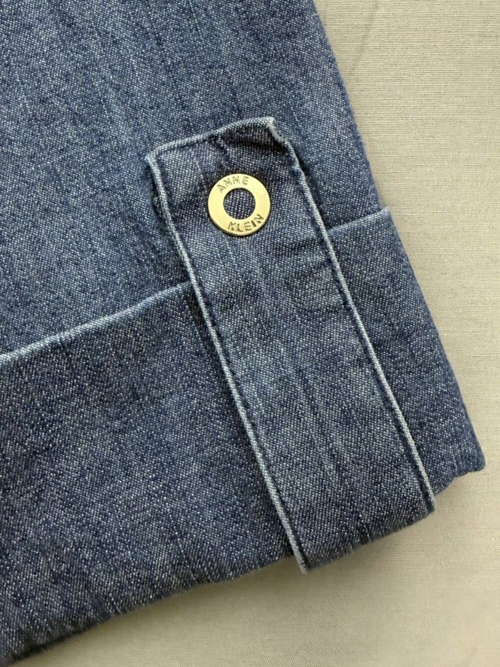Anne Klein Denim Tunic Blouse Womens 2X Blue Zip Accent Cuffed Pullover Stretch - Picture 7 of 13